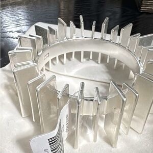 Khoi Nola Bangle - Siver